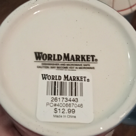 NWT Windowpane House Figural Lidded Mug - 12 oz capacity - Picture 3 of 3